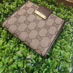 Gucci GG Canvas Canvas Compact Wallet